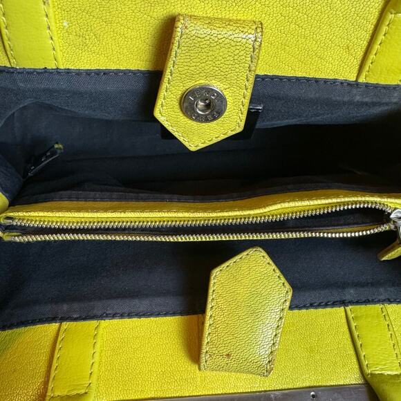 Fendi Lime and Denim Mini 2Jours Crossbody Strap Authentic CoA - Picture 4 of 16